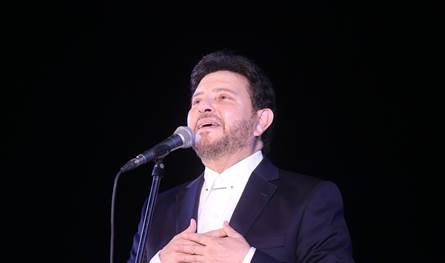 لا-يزال-في-العناية-المركّزة…-ما-جديد-الحالة-الصحية-للفنان-هاني-شاكر؟