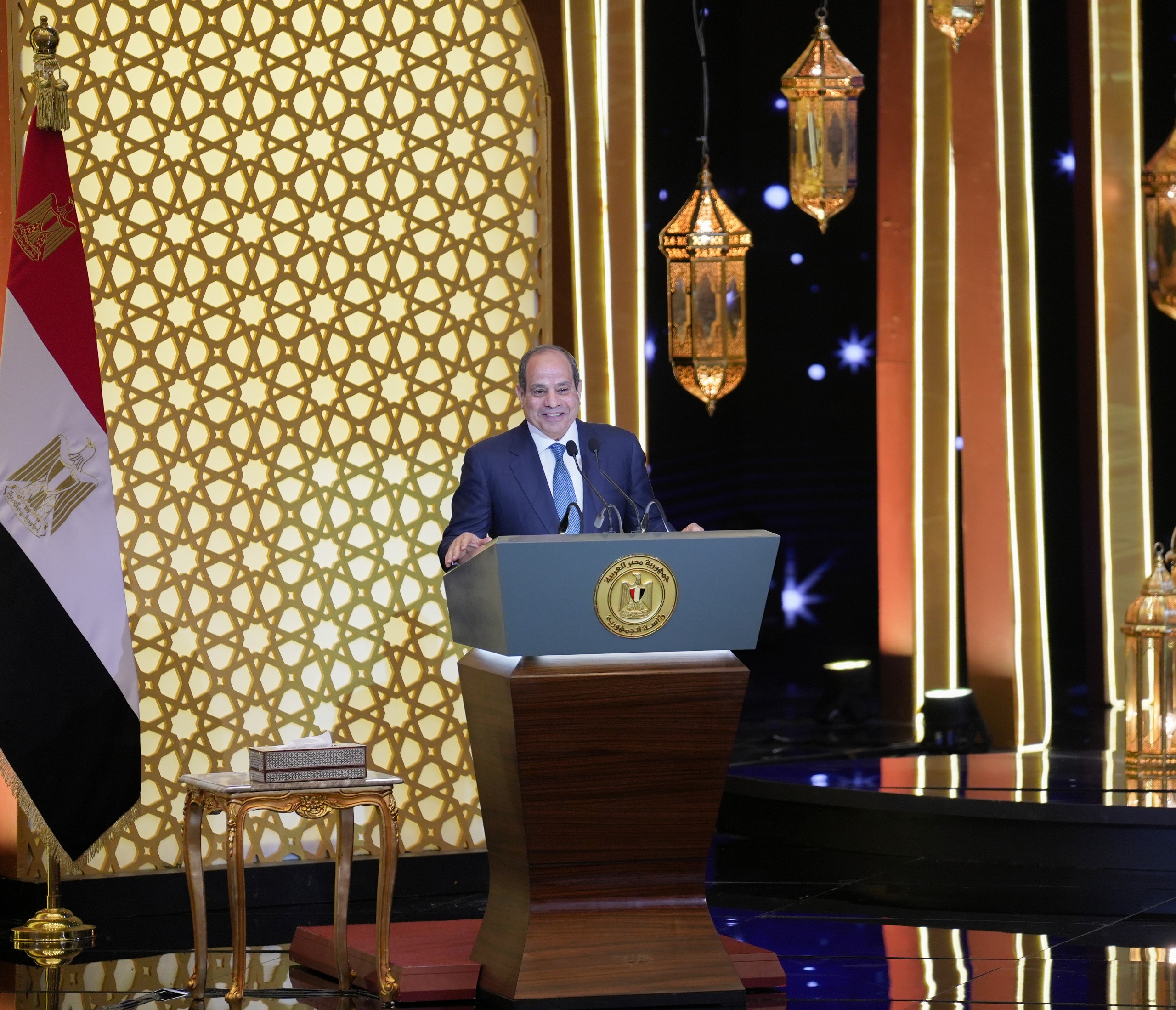 الرئيس السيسي يكرم الفائزين في برنامج دولة التلاوة (32)