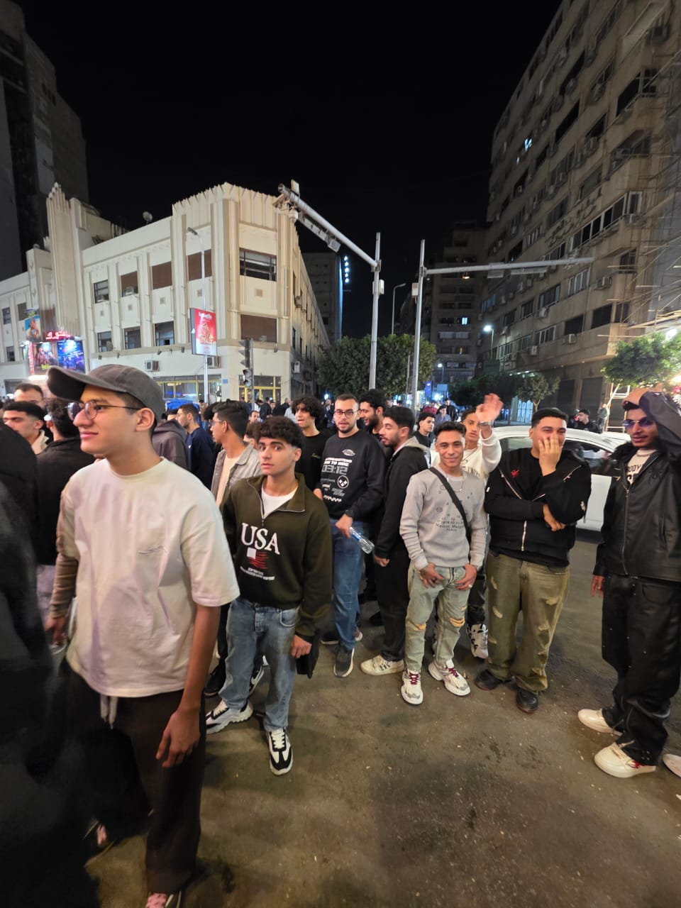 إقبال على فيلم ايجي بيست (2)