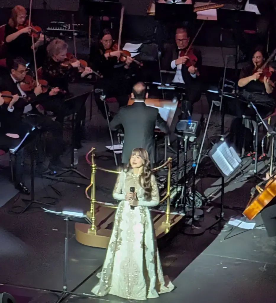 «ليلة مع الأساطير» بكت خلالها عبير نعمة وأبكت الجمهور على بيروت