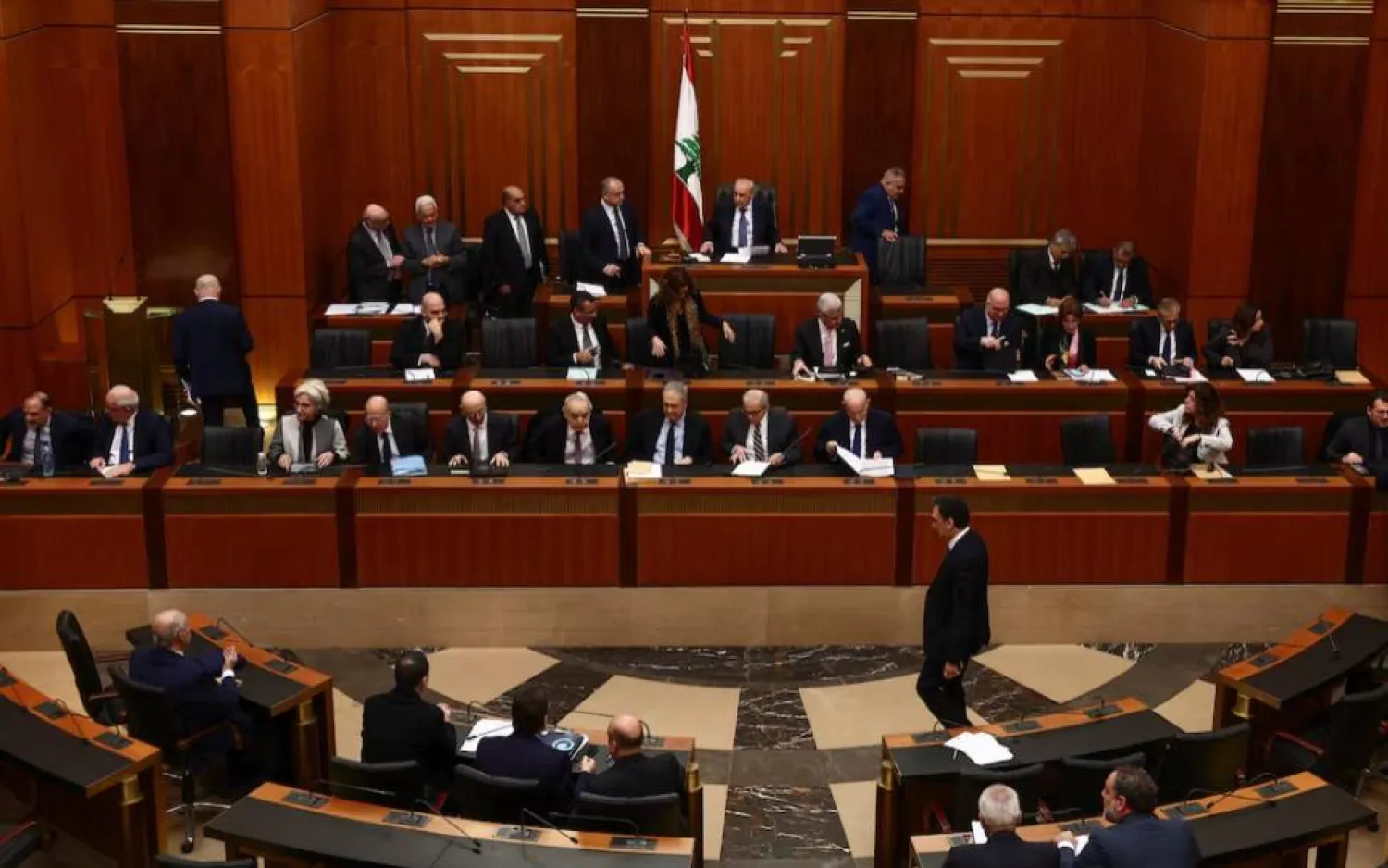 البرلمان اللبناني يؤجل الانتخابات التشريعية