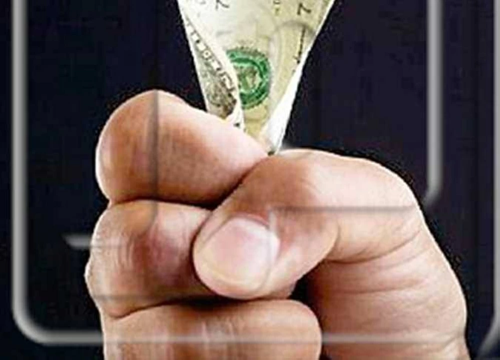 «بيوفروا فلوسهم حتى فى رمضان».. 4 أبراج بخيلة ومش بتحب تصرف كتير أبراج - صورة أرشيفية