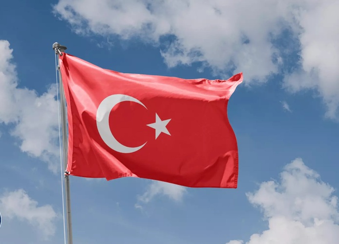 تركيا تعلن اعتراض دفاعات "الناتو" لصاروخ باليستي انطلق من إيران