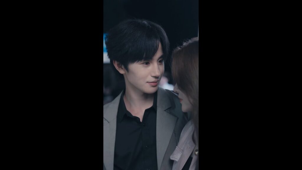 🌟 من الهيبة إلى اللطافة في لحظة واحدة😻#verticaldrama #shortdrama #mustwatch #MicroDrama #cdrama