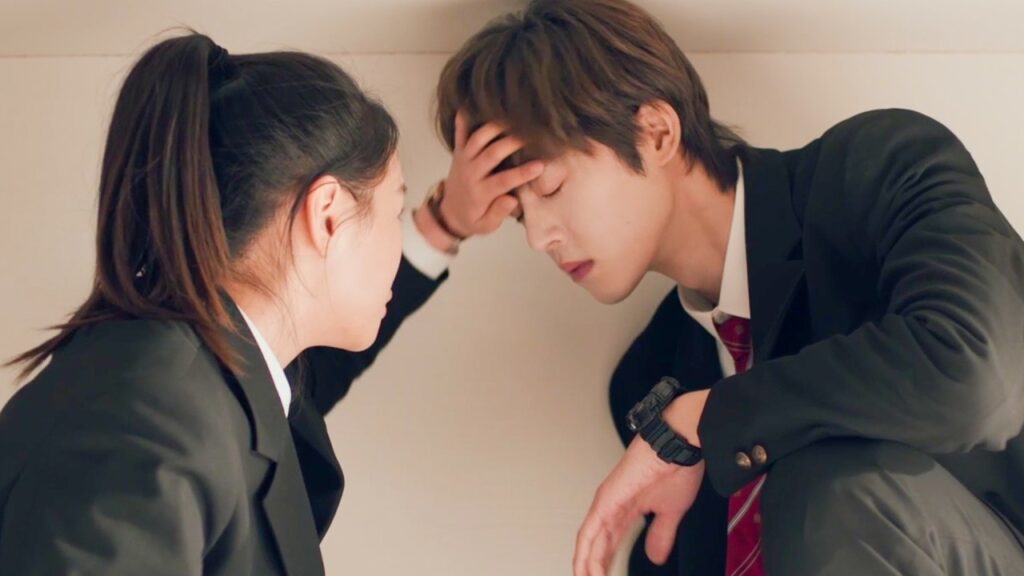 تجعله يختبأ معها و ترتفع حرارته لانها قريبـة منه جداً❤️🔥| Too Young To Love تجعله يختبأ معها و ترتفع حرارته لانها قريبـة منه جداً❤️🔥| Too Young To Love