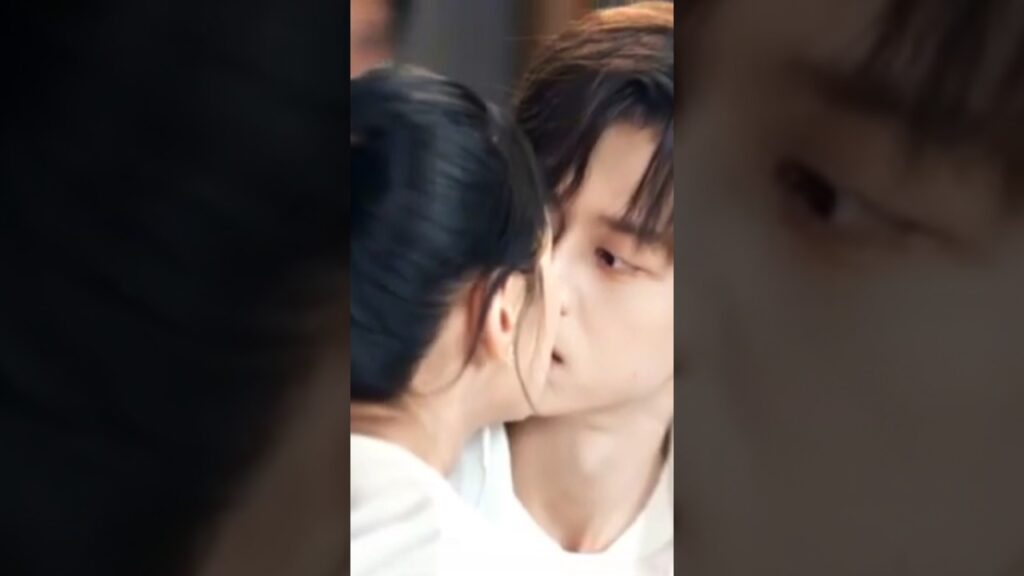 😍💕#xiebinbin #谢彬彬 #جديد  #رومانسي #يويو #صغار_على_الحب #TooYoungToLove #校服的裙摆 #chenjunyu #simonchen