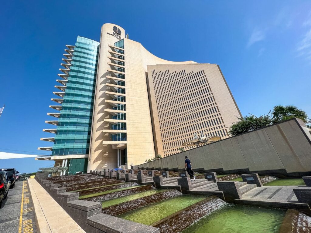 الكويت تعلن إخماد حريق بوحدتي تشغيل في مصفاتي ميناءي الأحمدي وعبدالله