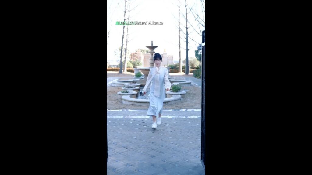 Ahhh… I Bumped Into My Crush 😳💘#verticaldrama #shortdrama #mustwatch#MicroDrama #Kdrama Ahhh… I Bumped Into My Crush 😳💘#verticaldrama #shortdrama #mustwatch#MicroDrama #Kdrama