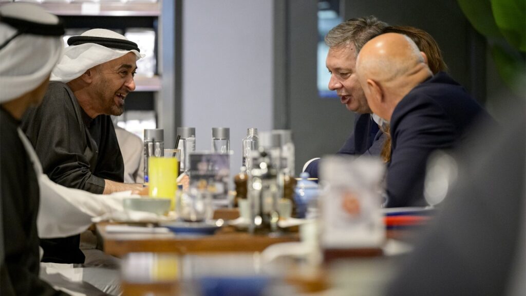 رئيس الدولة ورئيس صربيا يؤكدان ضرورة معالجة قضايا المنطقة بالحوار