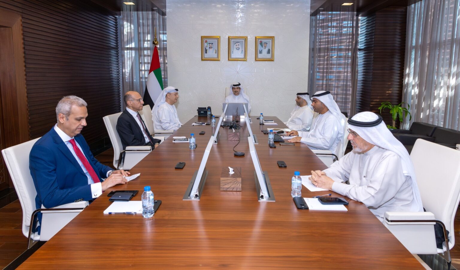 "قضاء أبوظبي" تنظر 5 شكاوى مقدمة ضد محامين