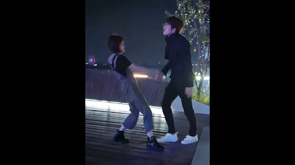 🤣🤣🤣#shenyue #jerryyan #countyourluckystars #沈月 #cdrama #عد_نجومك_المحظوظة #دراما_صينية #shorts #kiss