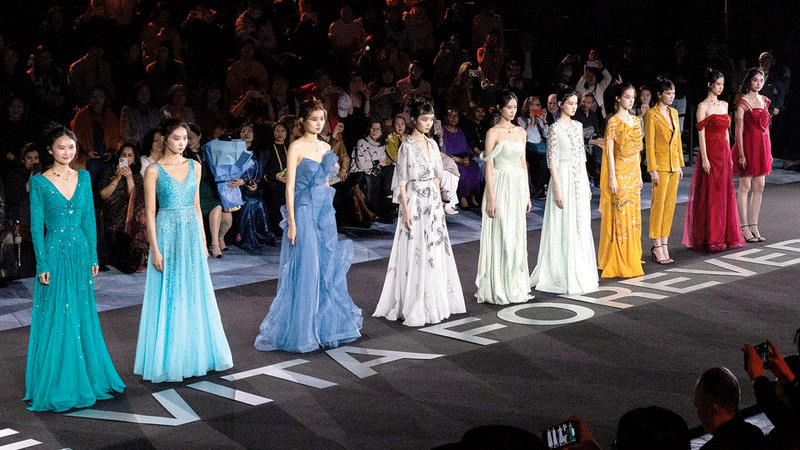 «مدريد للأزياء».. فضاء للفنون البصرية والهويات الثقافية أسبوع الموضة بمدريد محطة محورية في مسار تطوّر صناعة الموضة الأوروبية. يو.بي.إيه