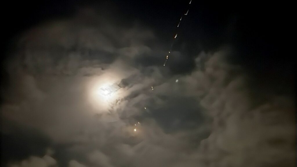 الحوثيون يشنون أول هجوم على إسرائيل خلال حرب إيران