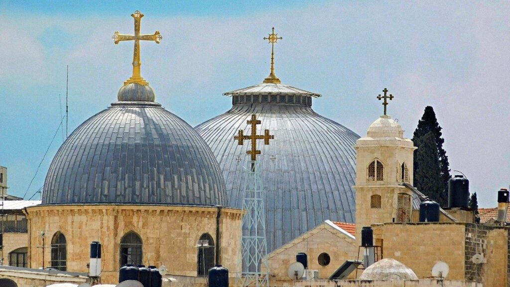 منع بطريرك اللاتين من دخول كنيسة القيامة للاحتفال بأحد الشعانين منع بطريرك اللاتين من دخول كنيسة القيامة للاحتفال بأحد الشعانين