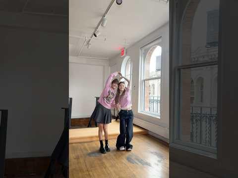 260312 الرقص مع الجرو سيس 💃