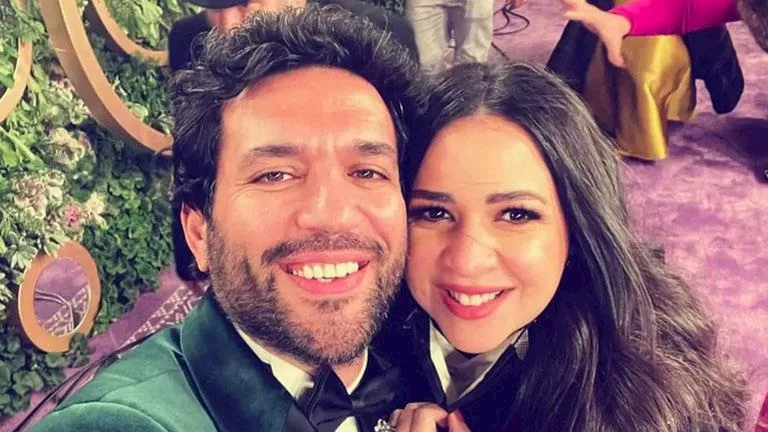 حسن الرداد يوثق زيارة زوجته لكواليس فيلم طه الغريب - شاهد الفيديو