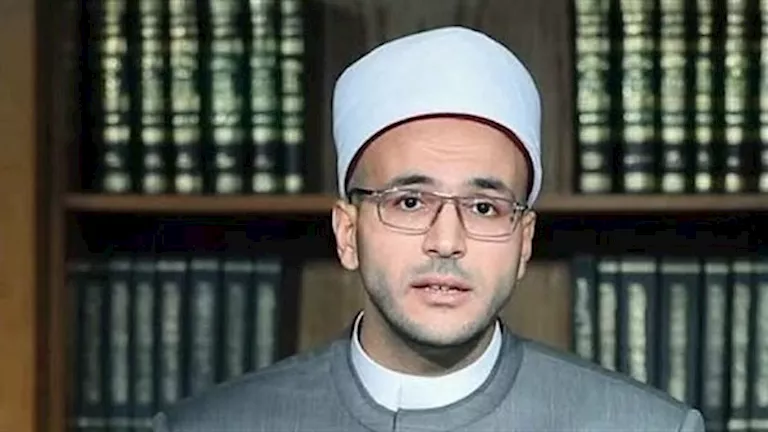 أمين الفتوى يوضح هل يصوم أم يفطر من يسافر من مصر للسعودية قبل العيد