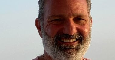 ياسر جلال ينعى زوج الفنانة اللبنانية نور