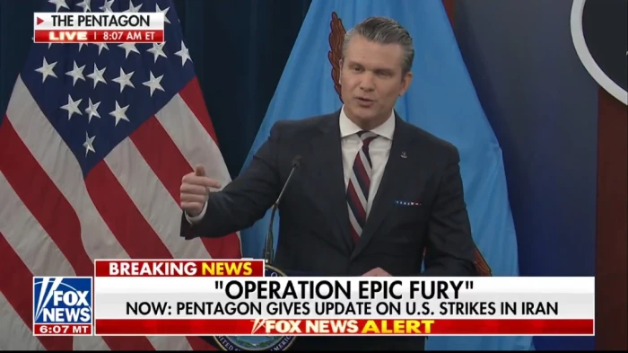 صحيفة المرصد - موجهة بالليزر ووزنها 2000 رطل.. بالفيديو: وزير الحرب الأمريكي يكشف عن نوعية جديدة من القنابل سوف تستخدمها بلاده ضد إيران