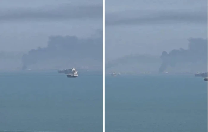 صحيفة المرصد - بالفيديو.. لحظة قصف سفينة إيرانية في ميناء بندر عباس وإغراقها في المياه