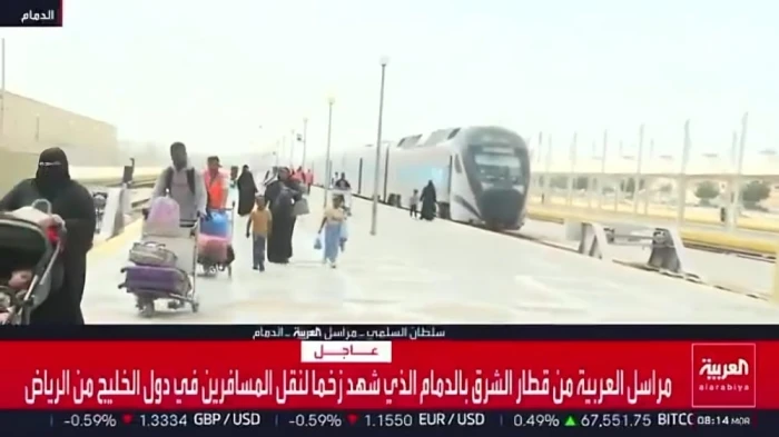 صحيفة المرصد - بالفيديو.. إقبال كثيف على قطار الشرق بالدمام لنقل مواطني دول الخليج إلى أقرب المنافذ البرية بعد إغلاق الأجواء الجوية