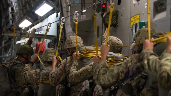 صحيفة المرصد - ملقبة بفرقة "الشيطان".. قرار من الجيش الأمريكي بشأن الفرقة 82 المحمولة جواً يثير التكهنات حول نشرها في إيران