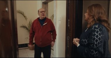 الظهور الأول لصلاح عبد الله فى «اللون الأزرق».. مشادة مع والدة أحمد رزق