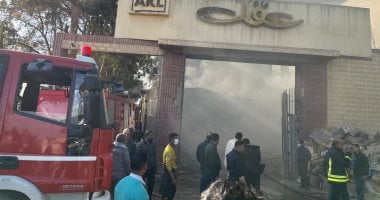 حريق مصنع طلخا.. إصابة 12 شخصًا ومحاولات السيطرة على الحادث مستمرة