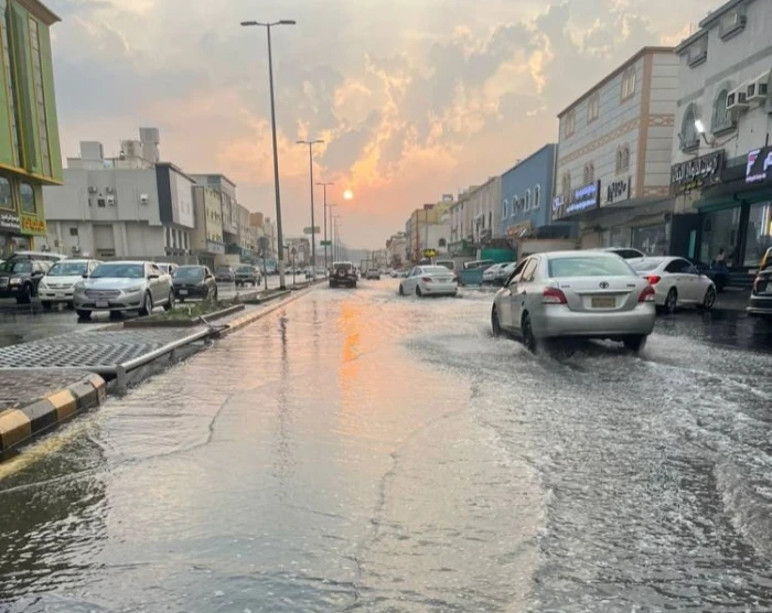 صحيفة المرصد - الأرصاد تكشف حالة الطقس المتوقعة اليوم: أمطار غزيرة تؤدي إلى جريان السيول على هذه المناطق!