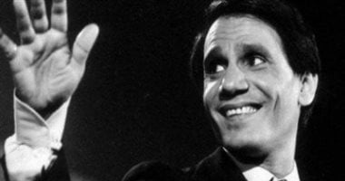 اللحظات الأخيرة قبل وفاة عبد الحليم حافظ.. طلب قراءة الفاتحة له فى الحسين