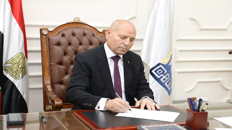 محافظ القاهرة: ترشيد الكهرباء لا يشمل الأماكن السياحية محافظ القاهرة: ترشيد الكهرباء لا يشمل الأماكن السياحية