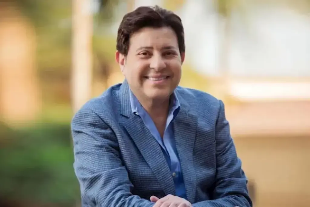 مرض هاني شاكر- إليك تطورات حالته بعد شائعة وفاته