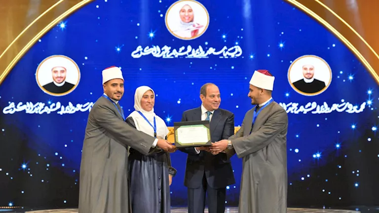 الرئيس السيسي يشهد احتفالية وزارة الأوقاف بمناسبة ليلة القدر