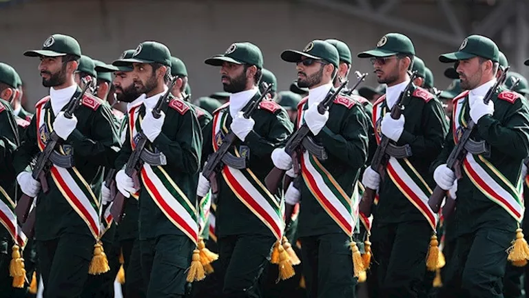 الحرس الثوري يتوعد إسرائيل بضرب مواقعها