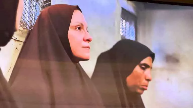 ريهام عبد الغفور  وشبيهة عزيزة