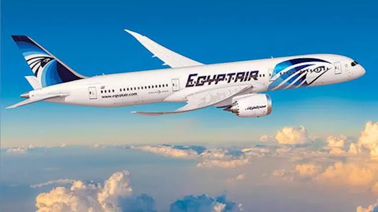 مصر للطيران: اتخاذ الإجراءات القانونية بعد إساءة استخدام الزي الرسمي ب