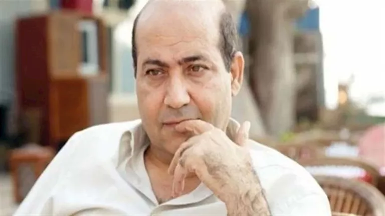 طارق الشناوي يعلق على تغيير كلمات "لست قلبي" بدار الأوبرا