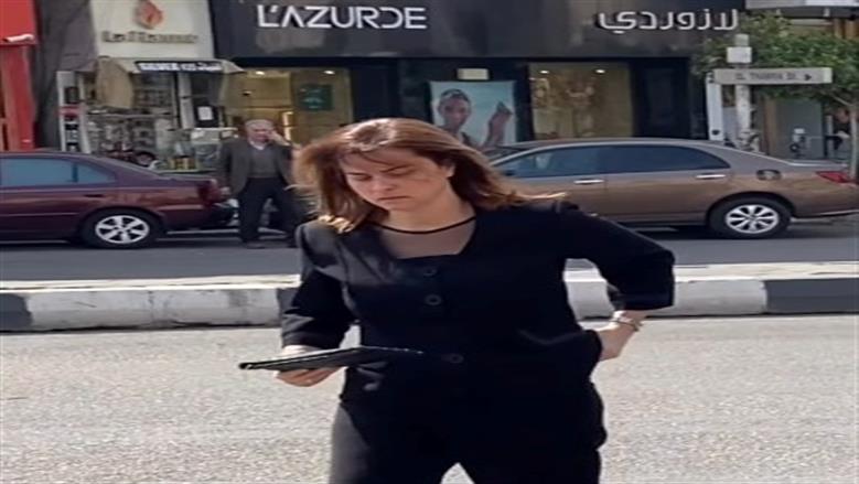 وصول نور اللبنانية لمقر كنسية القديس كيرلس في الوادع الاخير لزوجها (صو)