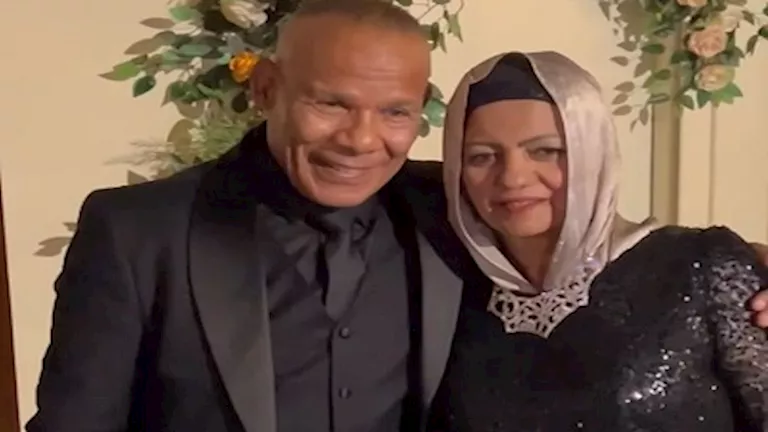 تضحياتها سر نجاحه.. موقف مؤثر في حياة زوجة الشحات مبروك- صور