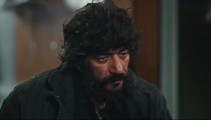 مسلسل «علي كلاي» الحلقة 23.. «عزازي» يكشف حقيقة صادمة عن والد «علي» مسلسل «علي كلاي» الحلقة 23.. «عزازي» يكشف حقيقة صادمة عن والد «علي»
