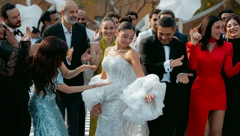 الفنانة درة زروق