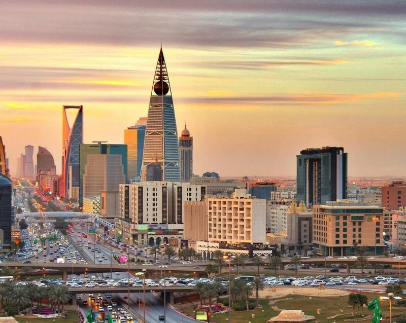 «هيئة العقار» للملاك: تأخركم في إشعار المستأجر بالإنهاء يمدد العقود السكنية 365 يوماً - أخبار السعودية