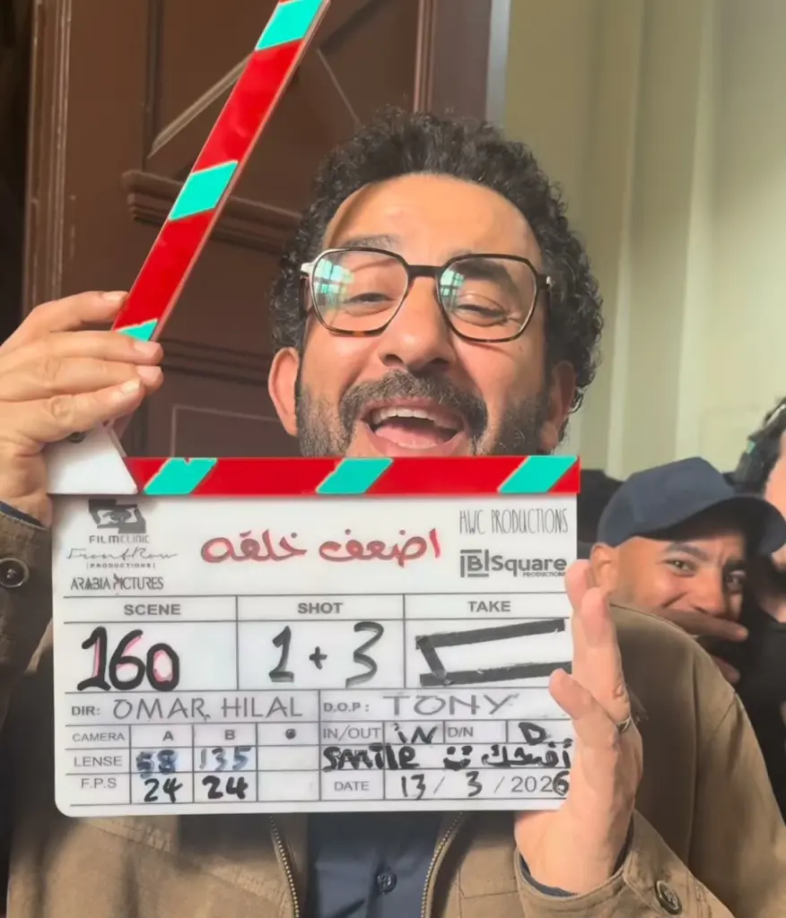 أحمد حلمي ينتهي من تصوير «أضعف خلقه» ويحتفل مع فريق العمل - أخبار السعودية