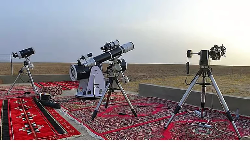 هلال العيد في «مرصد تمير» 100 عام من «التحري» بالعدسة والعين المجردة - أخبار السعودية