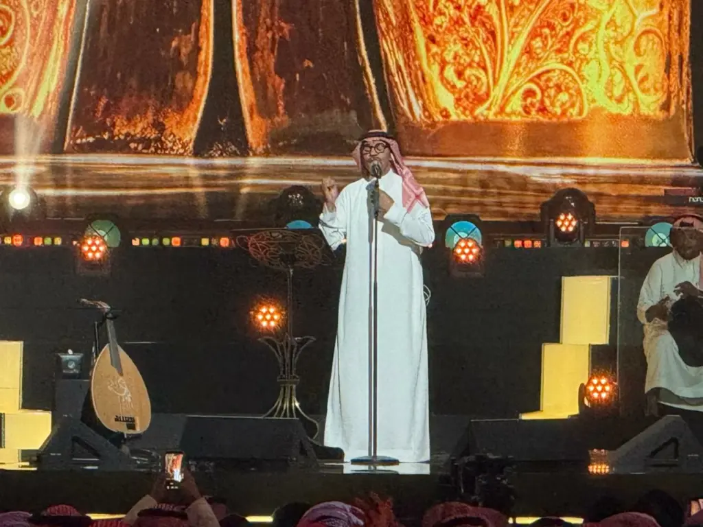 وسط حضور جماهيري كثيف.. رابح صقر يحيي ليلة استثنائية في «محمد عبده أرينا» – أخبار السعودية وسط حضور جماهيري كثيف.. رابح صقر يحيي ليلة استثنائية في «محمد عبده أرينا» - أخبار السعودية