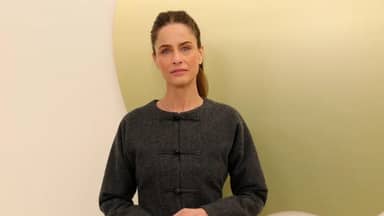 أماندا بيت تكشف عن تفاصيل مؤلمة عاشتها خلال محاربة السرطان أماندا بيت تكشف عن تفاصيل مؤلمة عاشتها خلال محاربة السرطان