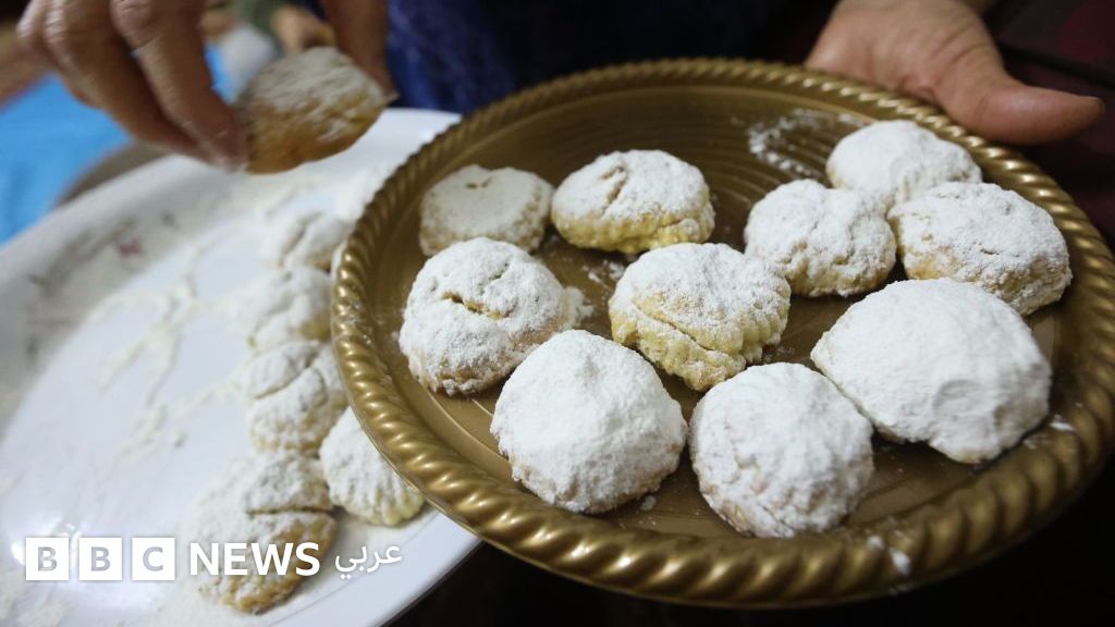 كعك العيد: طقس تاريخي بتكلفة متصاعدة وتحذيرات صحية كعك العيد: طقس تاريخي بتكلفة متصاعدة وتحذيرات صحية