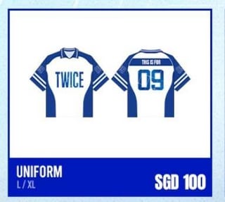 مساعدة في حجم جيرسي لكرة القدم مرتين