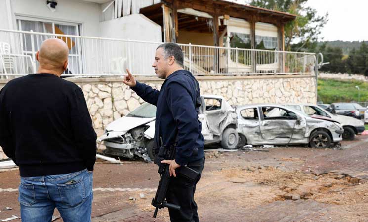 “حزب الله” ينفذ 5 عمليات ضد أهداف إسرائيلية الاثنين "حزب الله" ينفذ 5 عمليات ضد أهداف إسرائيلية الاثنين