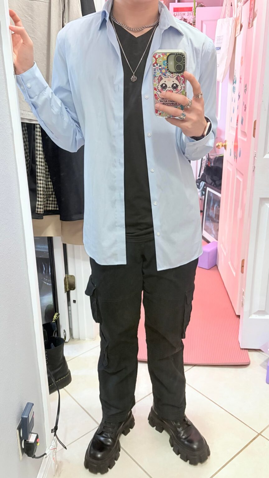 حفل أورلاندو الليلة ولا أعرف أي قميص سأرتدي 😂